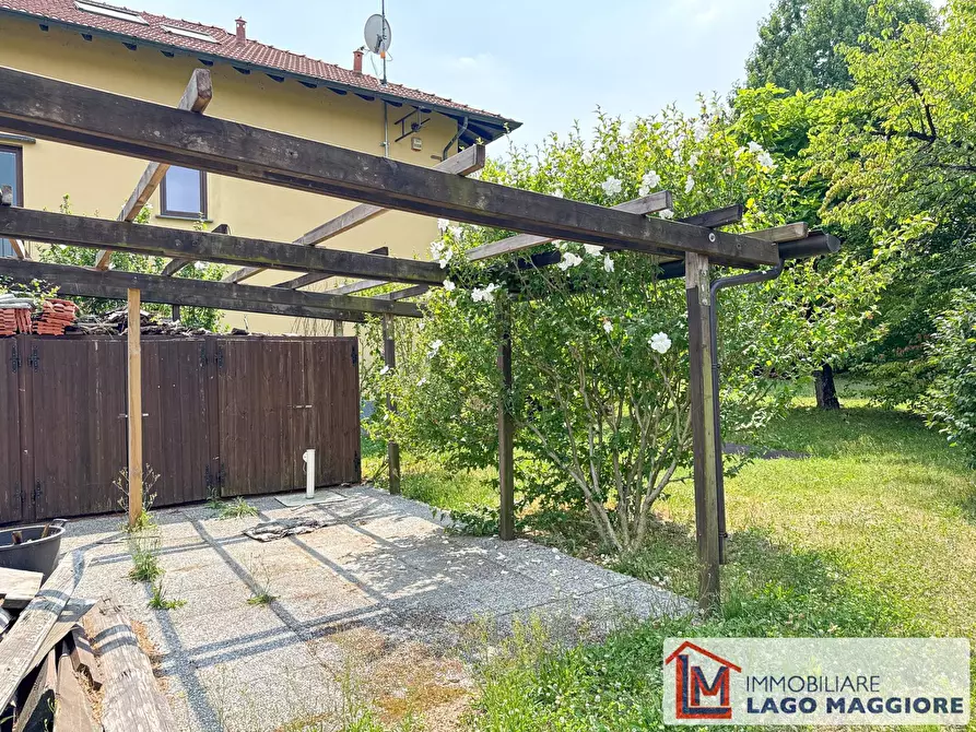 Immagine 18 di Villa in vendita  in Via Monzeglio 86 a Ispra