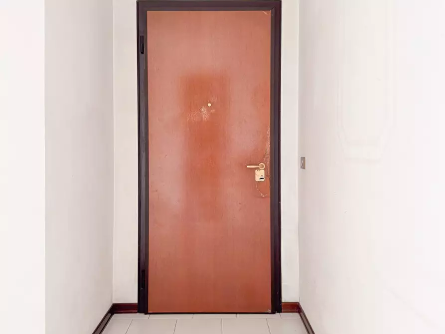 Immagine 11 di Appartamento in vendita  in Contrada Tagliabò 16 a Cocquio-Trevisago