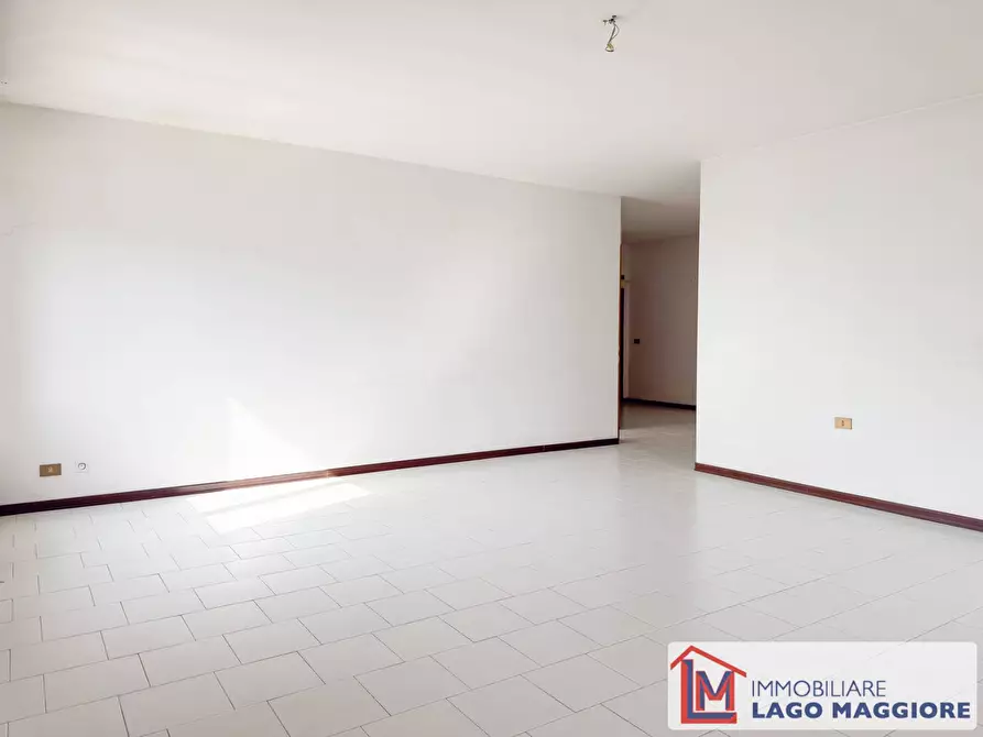 Immagine 18 di Appartamento in vendita  in Contrada Tagliabò 16 a Cocquio-Trevisago