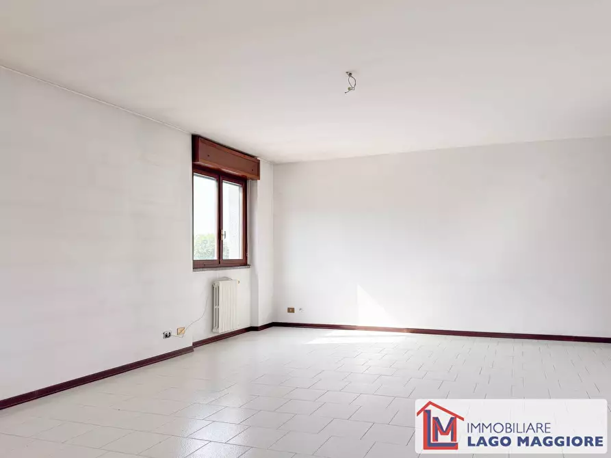 Immagine 19 di Appartamento in vendita  in Contrada Tagliabò 16 a Cocquio-Trevisago