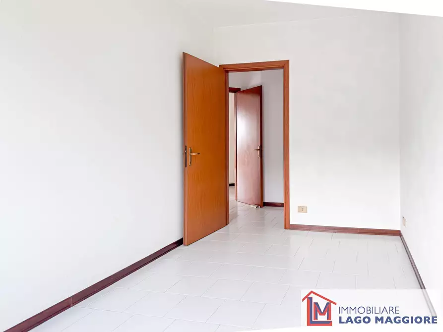 Immagine 30 di Appartamento in vendita  in Contrada Tagliabò 16 a Cocquio-Trevisago