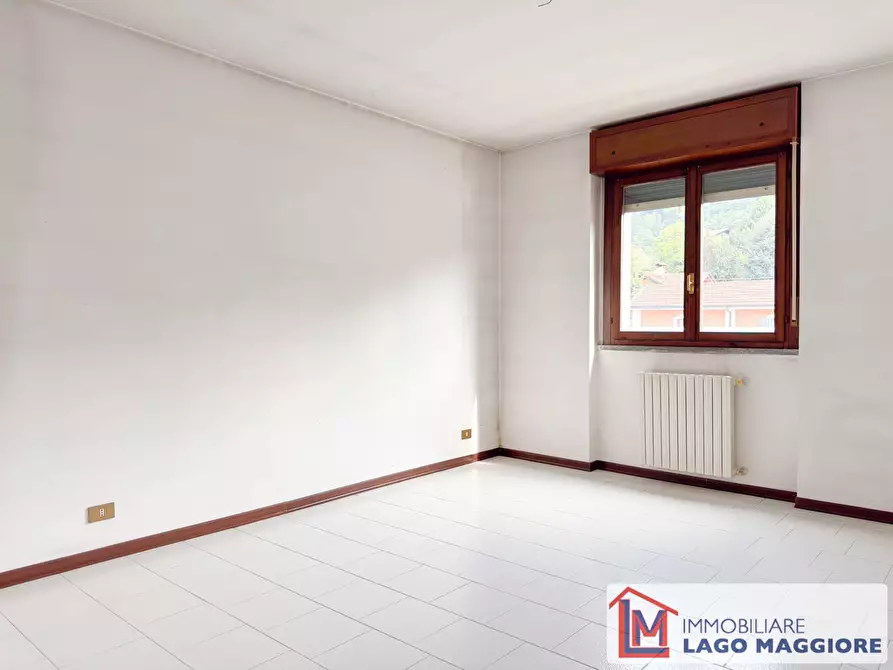 Immagine 31 di Appartamento in vendita  in Contrada Tagliabò 16 a Cocquio-Trevisago