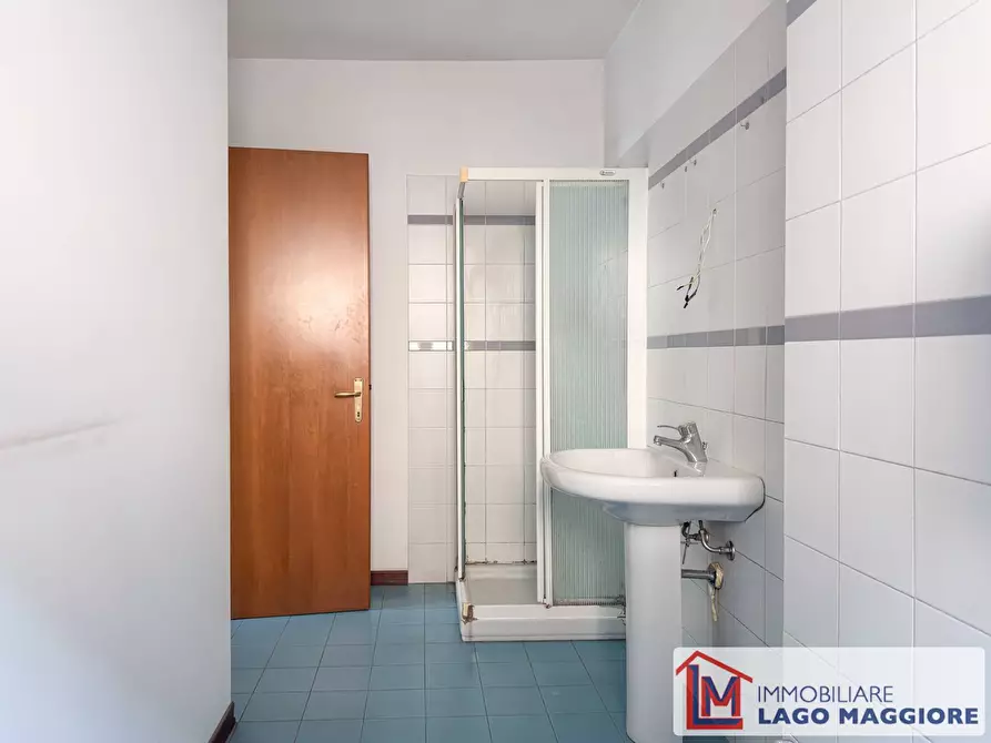 Immagine 36 di Appartamento in vendita  in Contrada Tagliabò 16 a Cocquio-Trevisago