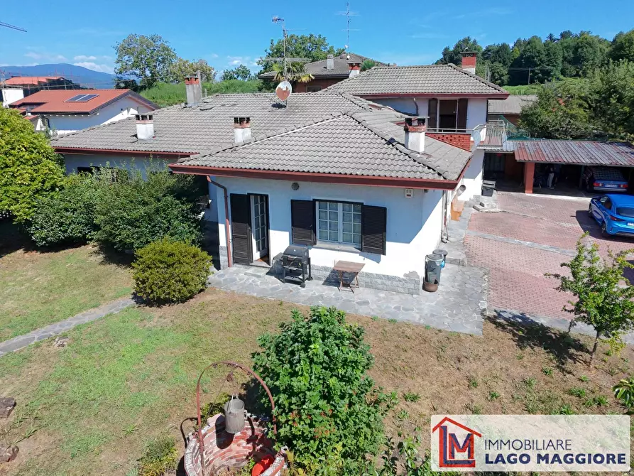 Immagine 11 di Villa in vendita  in Via delle Motte 129 a Ispra