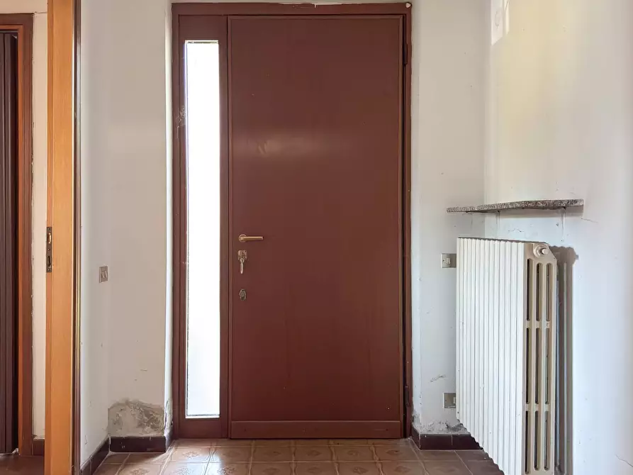 Immagine 26 di Villa in vendita  in Via delle Motte 129 a Ispra