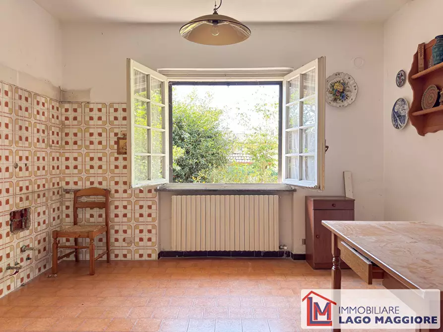Immagine 27 di Villa in vendita  in Via delle Motte 129 a Ispra