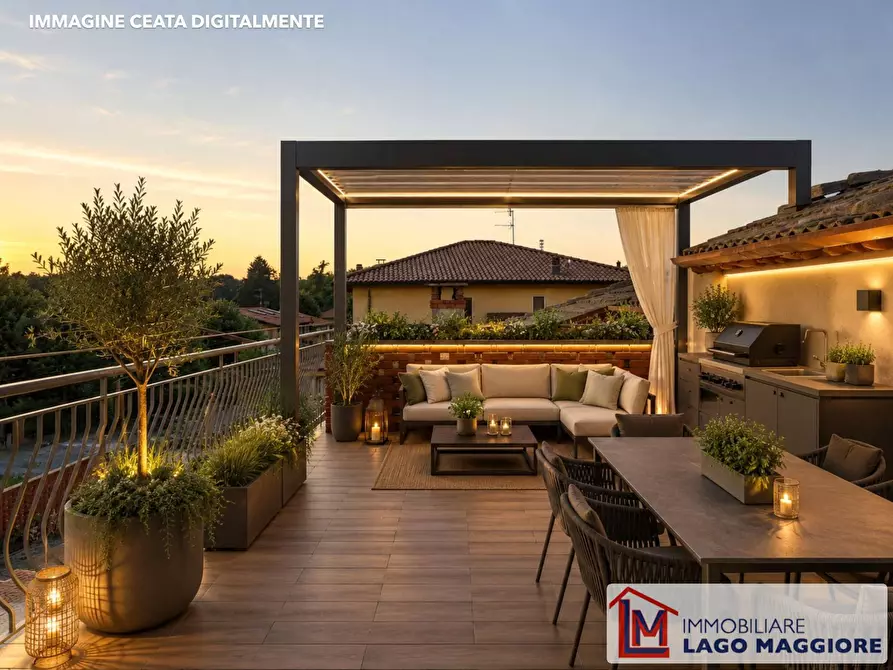 Immagine 37 di Villa in vendita  in Via delle Motte 129 a Ispra