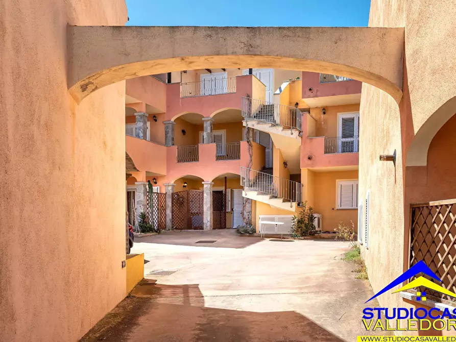 Immagine 26 di Appartamento in vendita  in Via Nuoro 16 a Valledoria