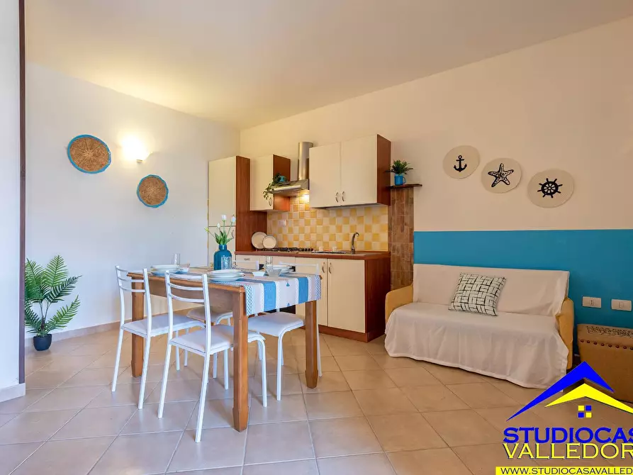 Immagine 1 di Appartamento in vendita  in Via Nuoro 16 a Valledoria