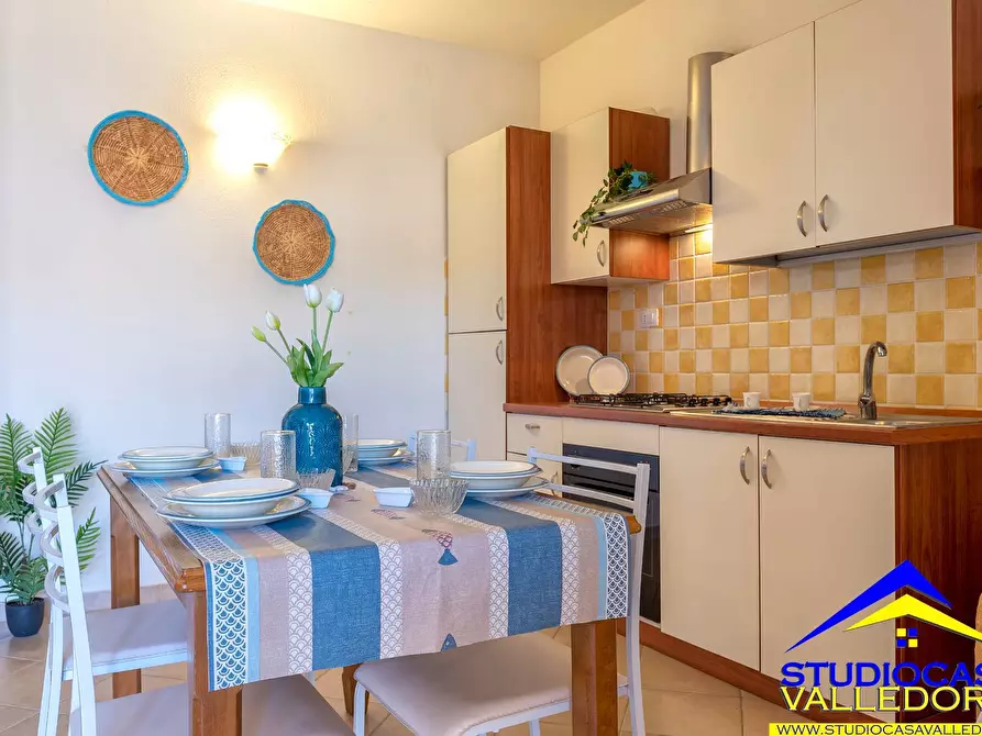 Immagine 5 di Appartamento in vendita  in Via Nuoro 16 a Valledoria