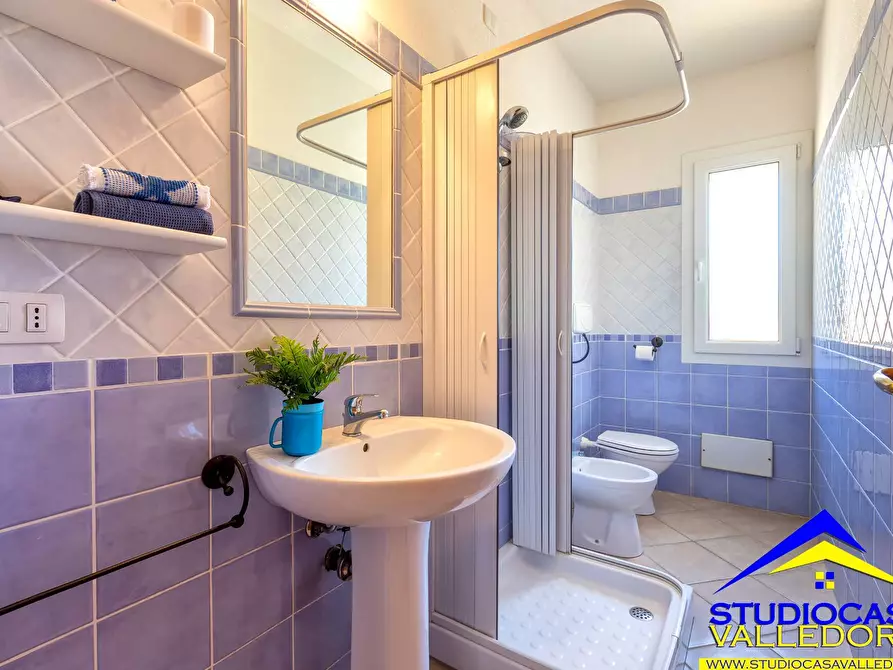 Immagine 13 di Appartamento in vendita  in Via Nuoro 16 a Valledoria