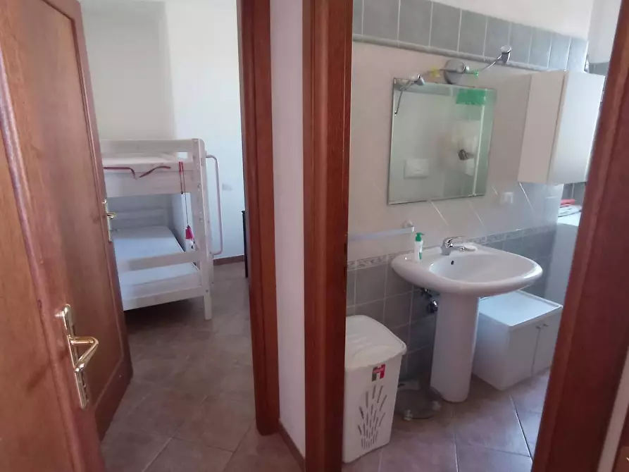 Immagine 21 di Appartamento in vendita  in Via Grazia Deledda 99 a Badesi