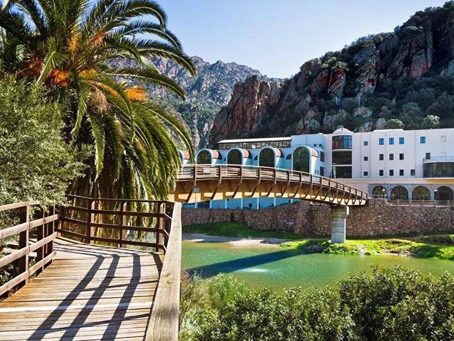 Immagine 25 di Appartamento in vendita  in Via Grazia Deledda 99 a Badesi