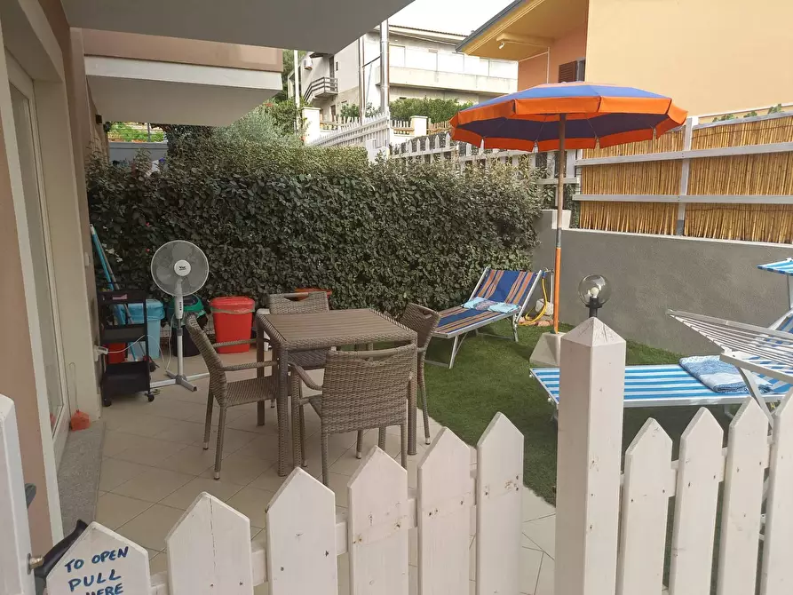 Immagine 6 di Appartamento in vendita  in via Australia 28 a Badesi