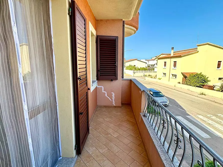 Immagine 4 di Appartamento in vendita  in via Roma 10 a Valledoria