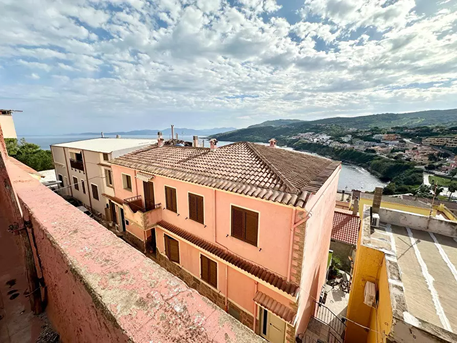 Immagine 2 di Casa semindipendente in vendita  in via Brigata sassari 35 a Castelsardo