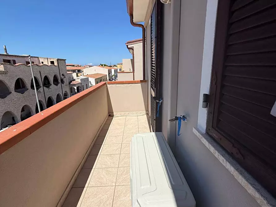 Immagine 17 di Appartamento in vendita  in via rossini a Badesi