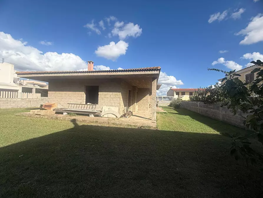 Immagine 3 di Villa in vendita  in via Nuova a Valledoria