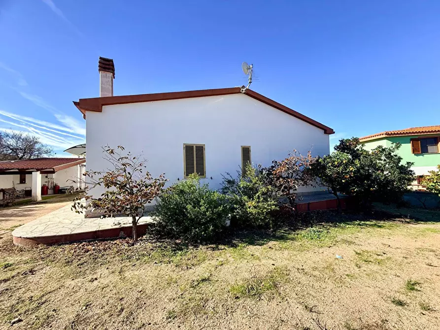 Immagine 2 di Casa semindipendente in vendita  in via Piave 12 a Valledoria