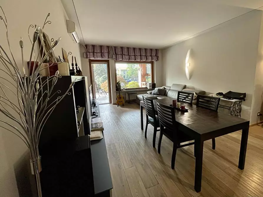 Immagine 1 di Appartamento in vendita  in Viale Gramsci a Vinovo