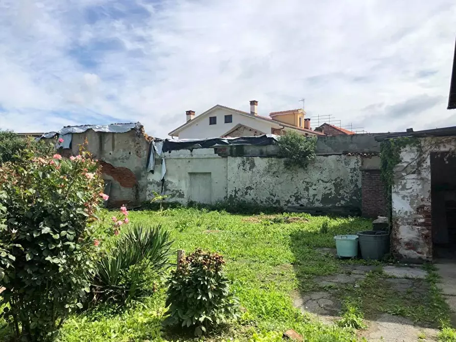 Immagine 19 di Rustico / casale in vendita  in Via La Loggia 19/B a Carignano