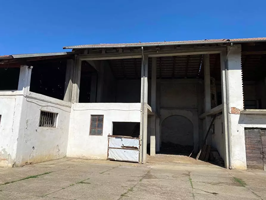 Immagine 7 di Rustico / casale in vendita  in Via La Loggia 19/B a Carignano