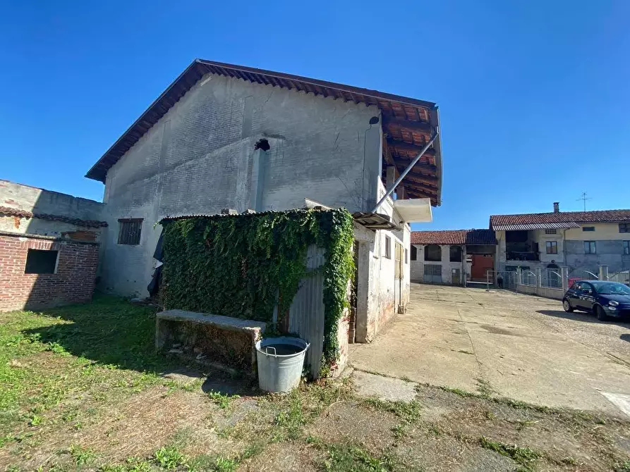 Immagine 15 di Rustico / casale in vendita  in Via La Loggia 19/B a Carignano
