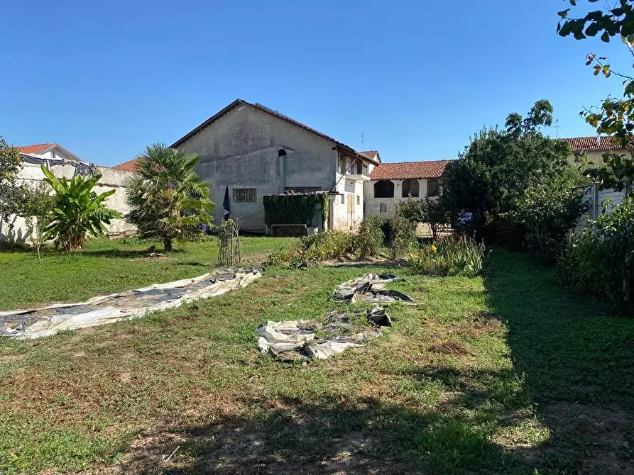 Immagine 17 di Rustico / casale in vendita  in Via La Loggia 19/B a Carignano