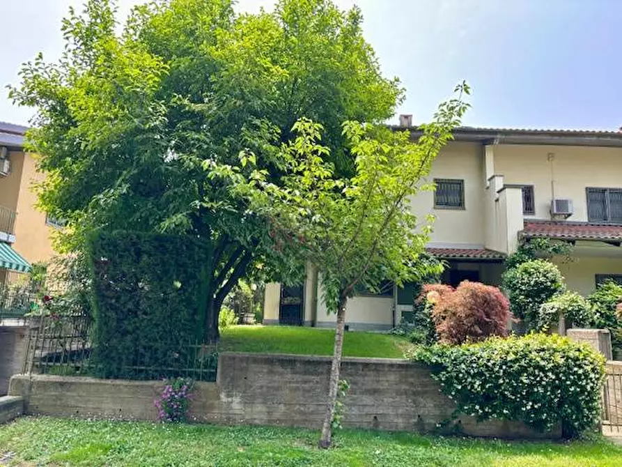 Immagine 21 di Villetta a schiera in vendita  a Vinovo