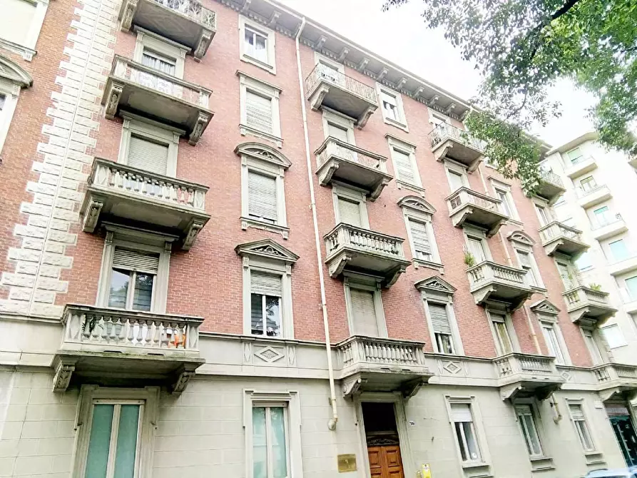 Immagine 7 di Appartamento in vendita  in Corso Peschiera a Torino
