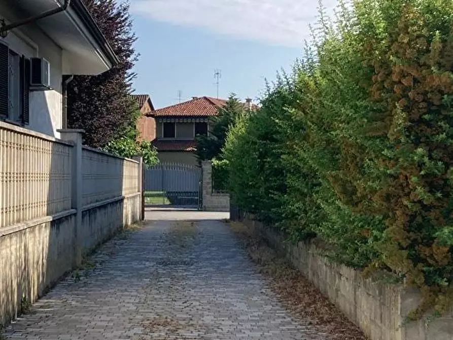 Immagine 11 di Box auto in affitto  in Via Goito a Almese