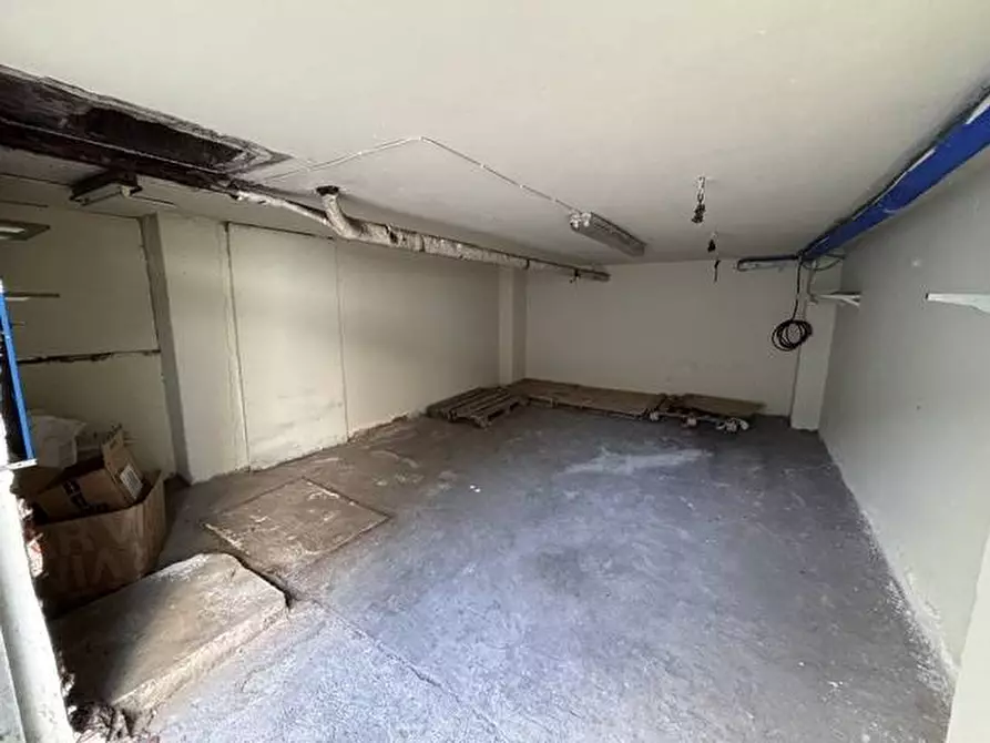 Immagine 2 di Box auto in affitto  in Via Stupinigi 64 a Nichelino