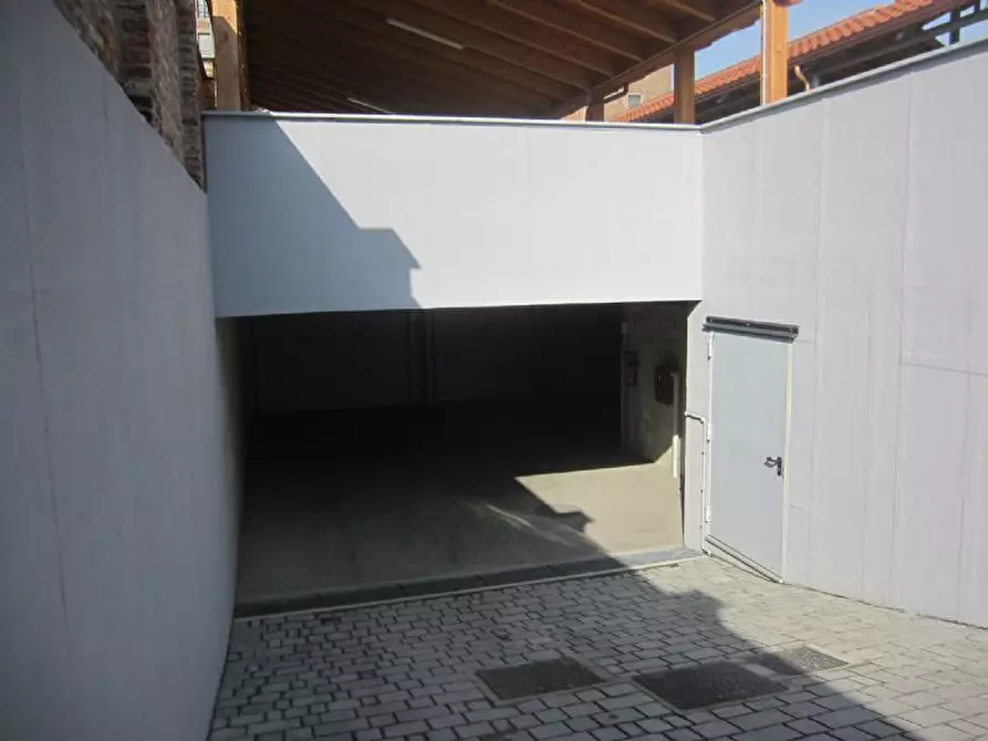 Immagine 3 di Box auto in vendita  in Via Marconi a Vinovo