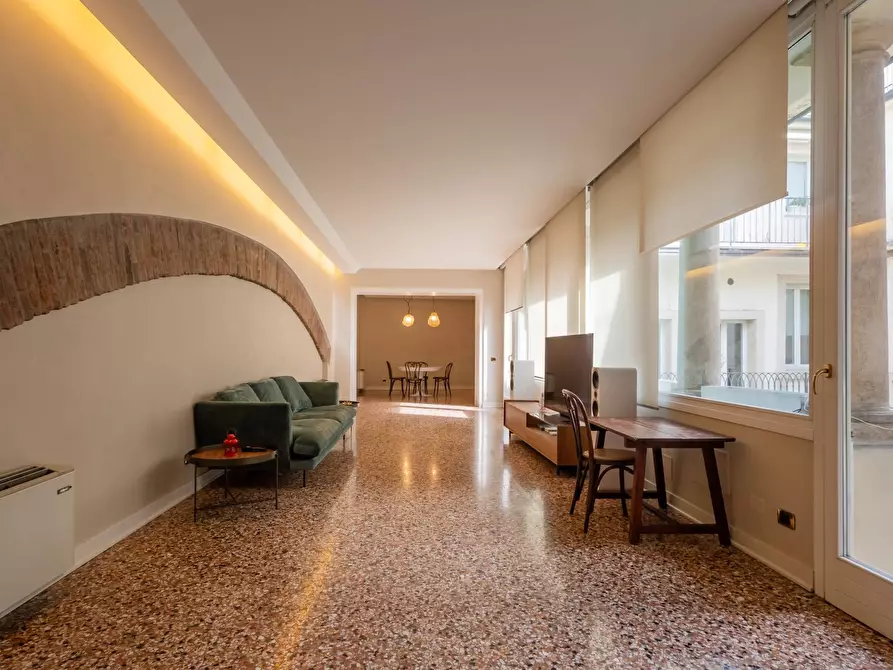 Immagine 1 di Appartamento in affitto  in Via Leoncino a Verona