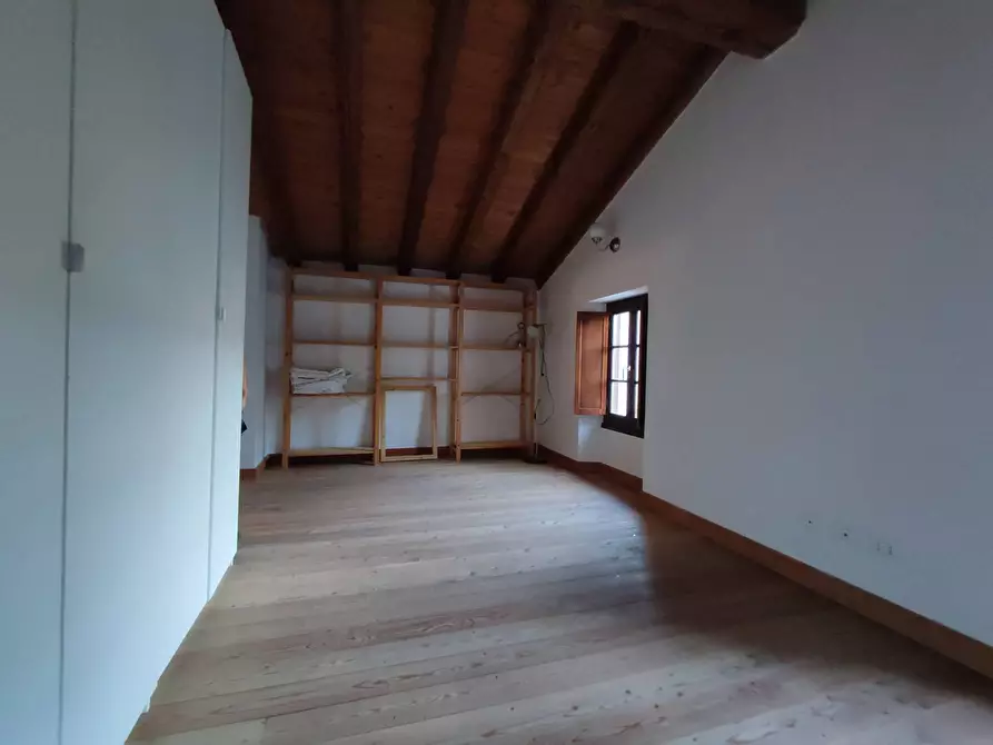 Immagine 23 di Appartamento in affitto  in via GRUMI a Corte Franca