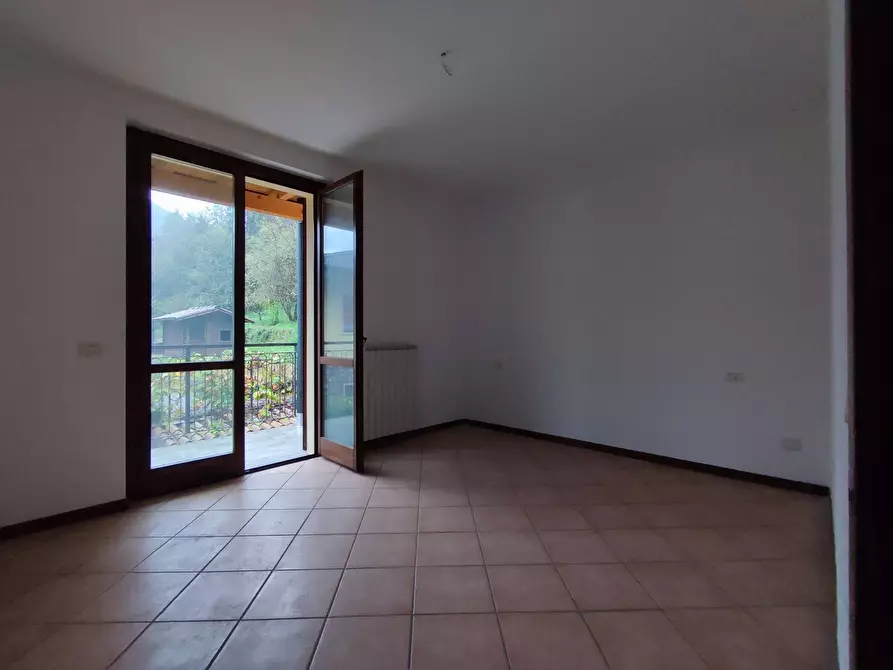 Immagine 7 di Appartamento in affitto  in via cavour 51 a Ponte Nossa