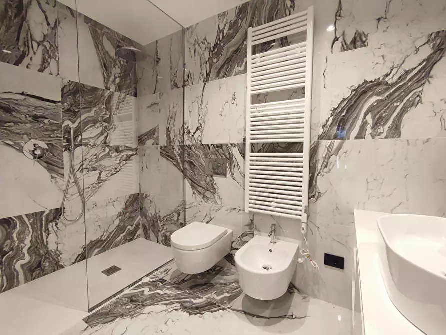 Immagine 24 di Appartamento in affitto  a Sarnico