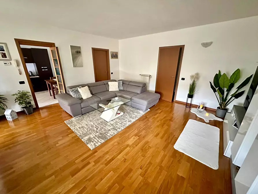 Immagine 1 di Appartamento in vendita  in Via Alcide de Gasperi 9 a Coccaglio