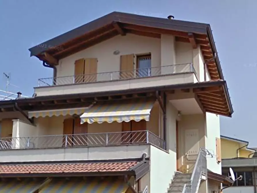 Immagine 1 di Appartamento in vendita  in via solarolo a Adrara San Martino