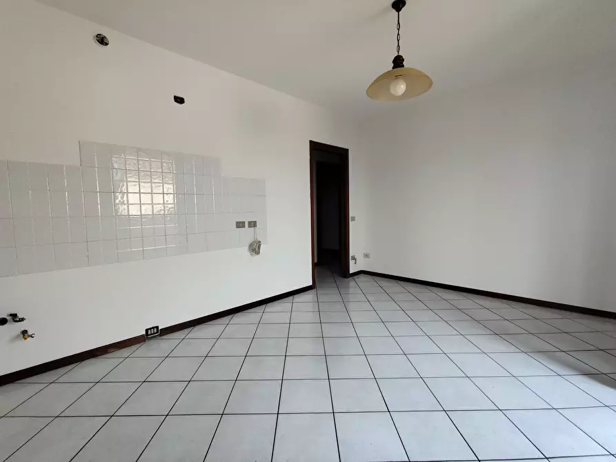 Immagine 3 di Appartamento in affitto  in via del ginepro a Borgo San Giacomo