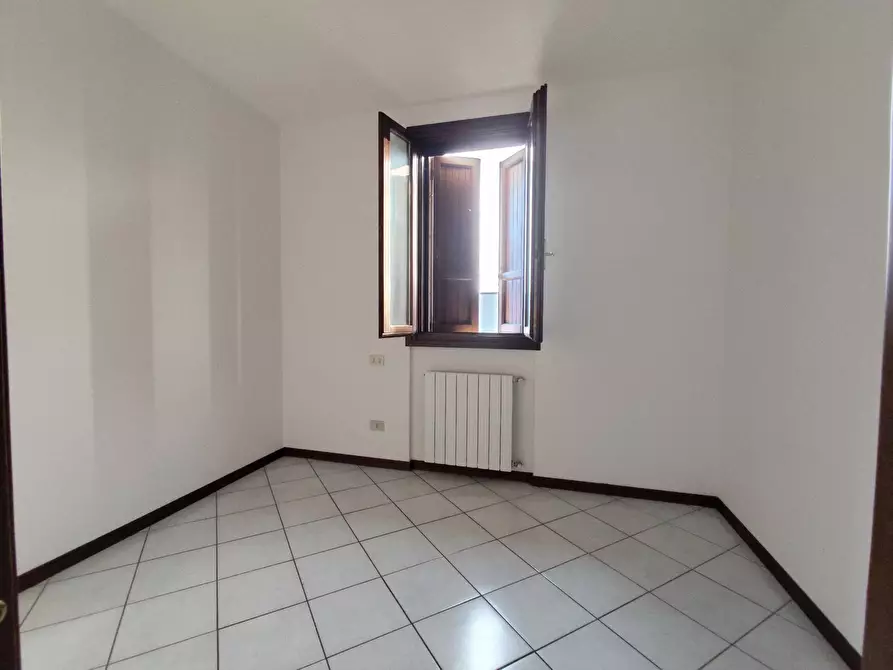 Immagine 5 di Appartamento in affitto  in via del ginepro a Borgo San Giacomo