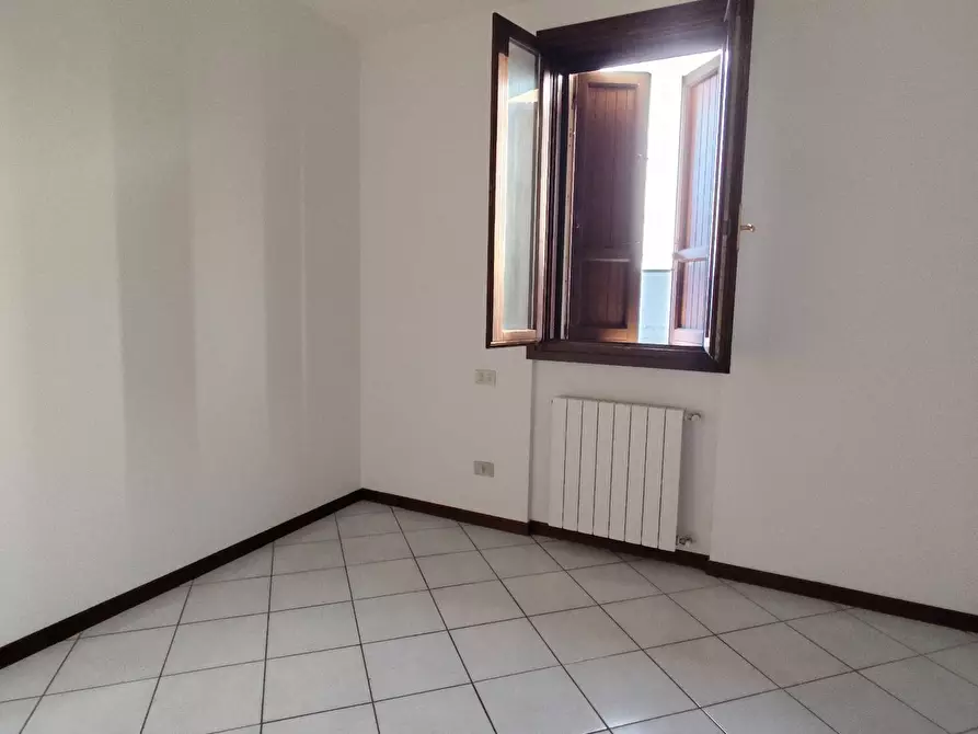 Immagine 6 di Appartamento in affitto  in via del ginepro a Borgo San Giacomo