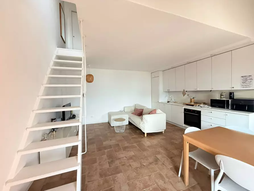 Immagine 9 di Appartamento in vendita  in Via moia a Tavernola Bergamasca