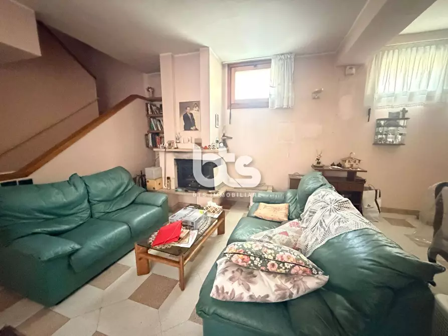 Immagine 5 di Casa semindipendente in vendita  in via verdi 40 a Adrara San Martino