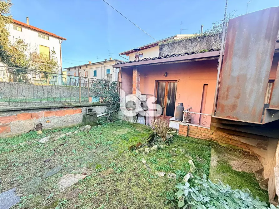 Immagine 10 di Casa semindipendente in vendita  in via verdi 40 a Adrara San Martino