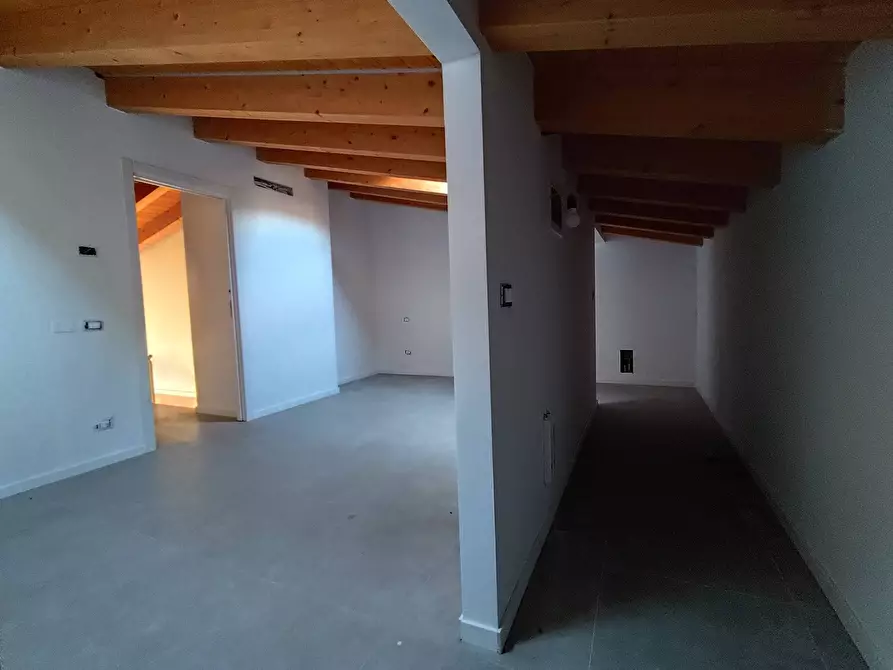 Immagine 11 di Appartamento in affitto  in via tremellini a Foresto Sparso