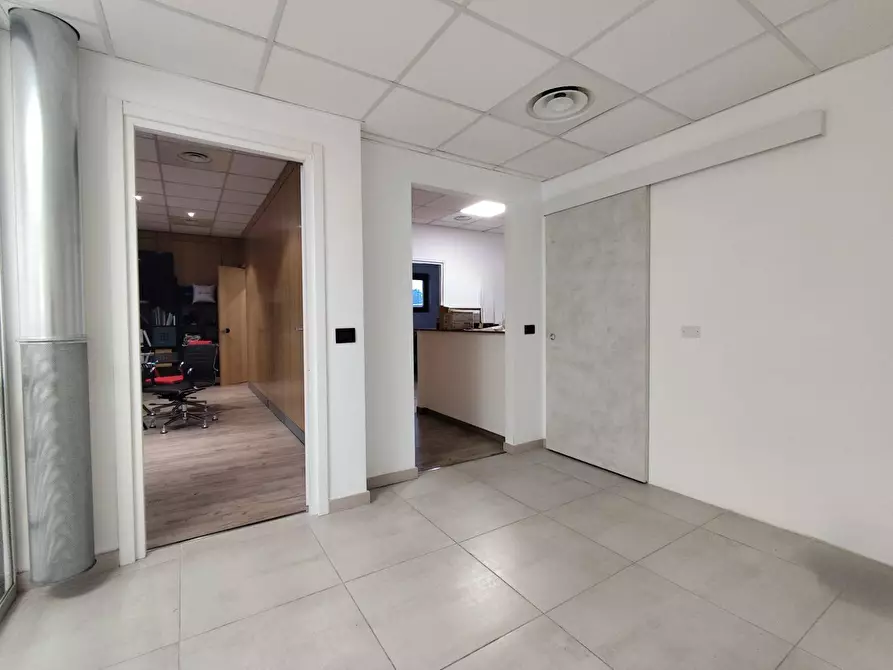 Immagine 12 di Ufficio in affitto  in VIAO ORIO AL SERIO a Grassobbio