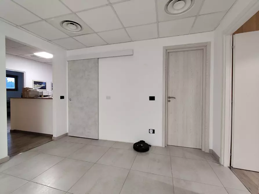 Immagine 13 di Ufficio in affitto  in VIAO ORIO AL SERIO a Grassobbio