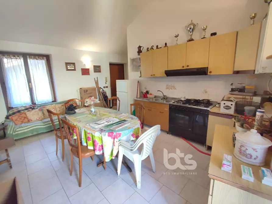 Immagine 6 di Appartamento in vendita  in via galli 8 a Adrara San Martino