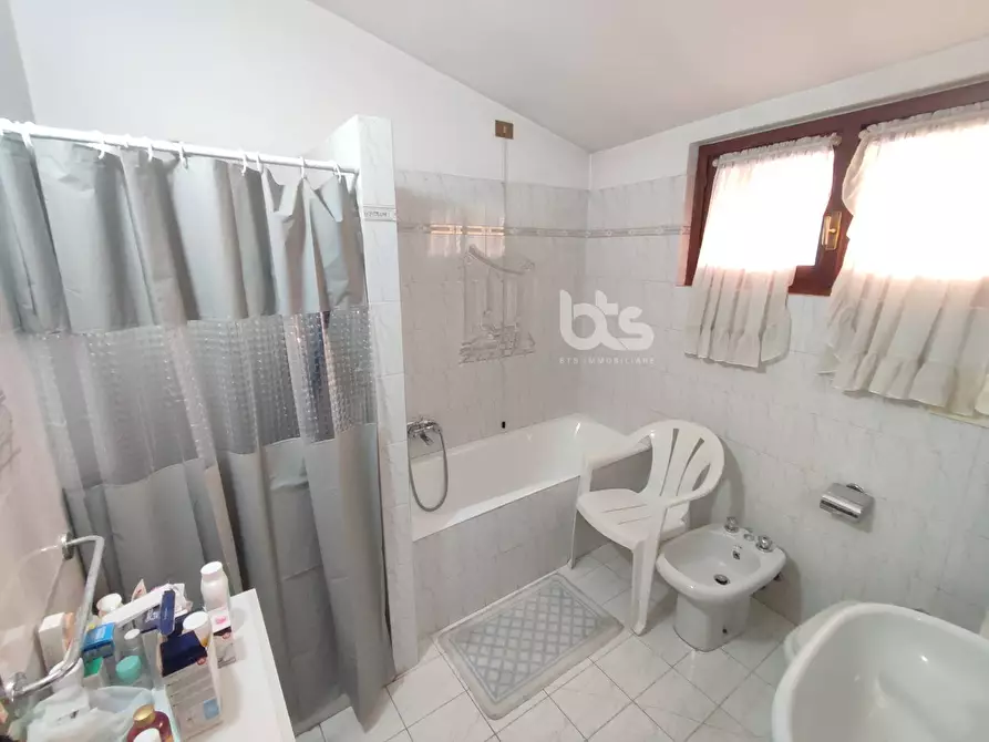 Immagine 23 di Appartamento in vendita  in via galli 8 a Adrara San Martino